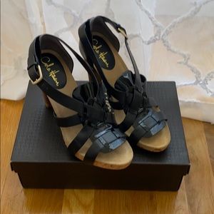 Black patent leather Cole Haan sandals